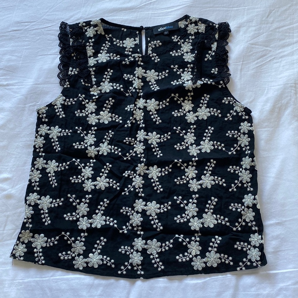 Alice Blue Flutter Top Women L Embroidery Boho Feminine Dainty Business Casual